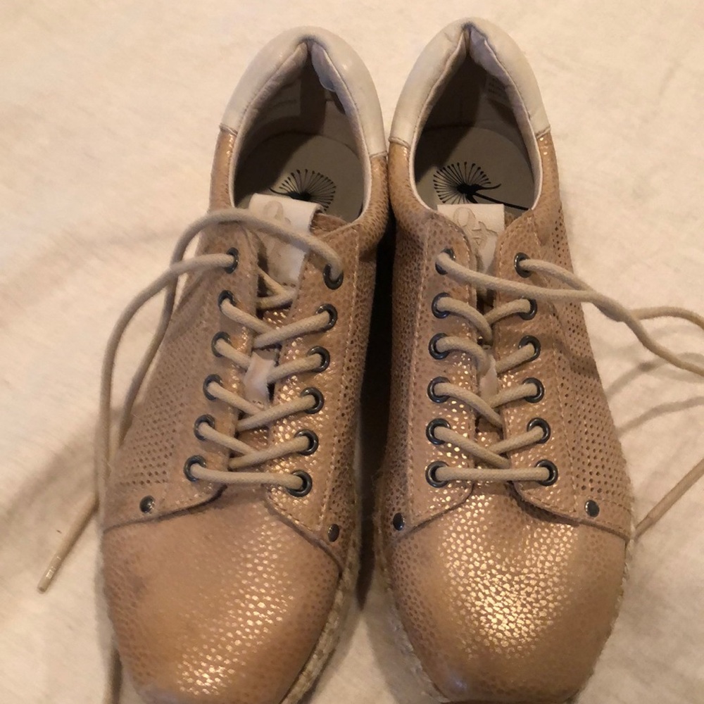 Platform Loafer by OTBT SIZE 8